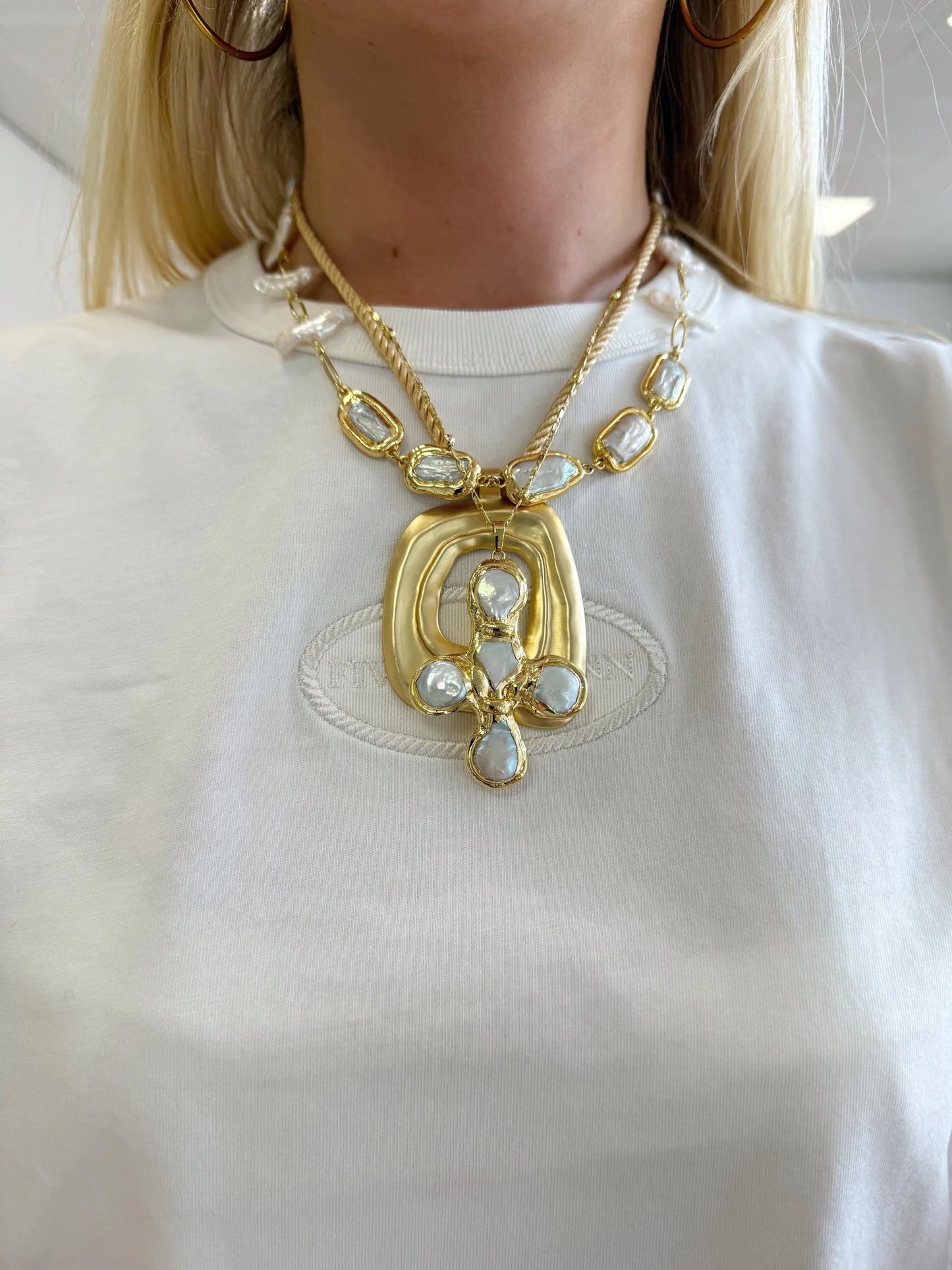 PEARL STONE NECKLACE